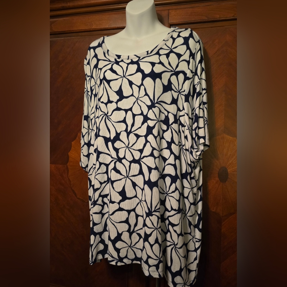 Lularoe Alli Top 2X